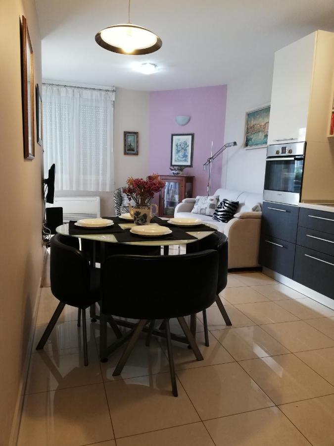 ספליט Near Beach Apartment Reno With Private Parking מראה חיצוני תמונה
